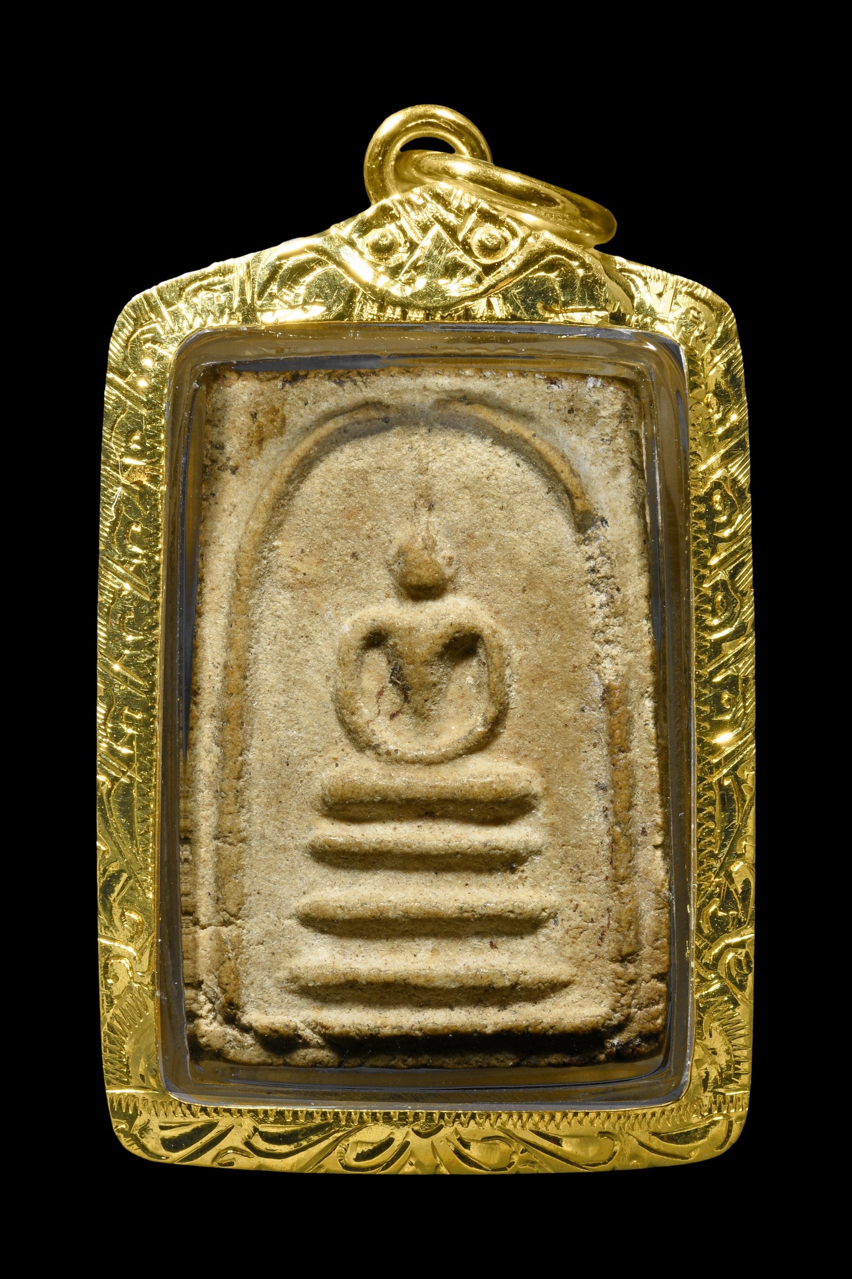 Discover the power of the smallest amulet from the famous LP Mui of Wat Don Rai. With the sacred Phra Somdej Kanean Tarkut San Kasat, experience blessings and protection like never before!