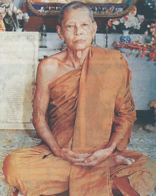 Luang Phor Kloi